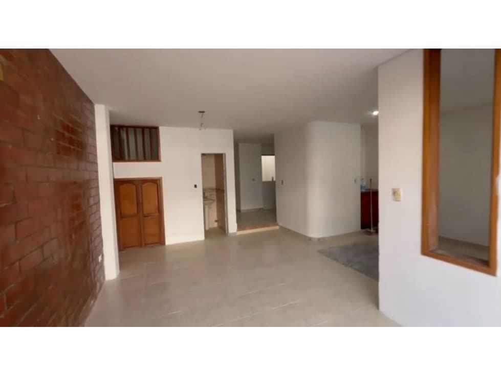 Casa de dos pisos más terraza en venta Barrio Las Mercedes Palmira - 1