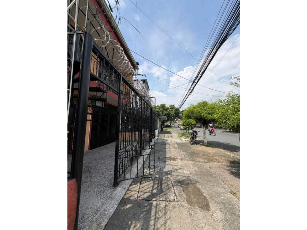 casa en venta centro oriente cali el troncal 2 pisos independientes - 1