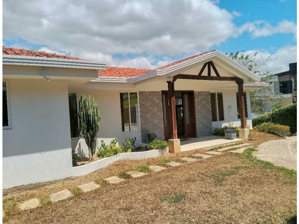 Casa en Venta en Pinchote - 1