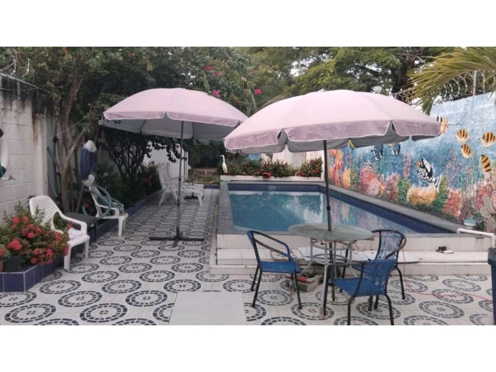 Casa en Venta o permuta en tolu Sucre - 1