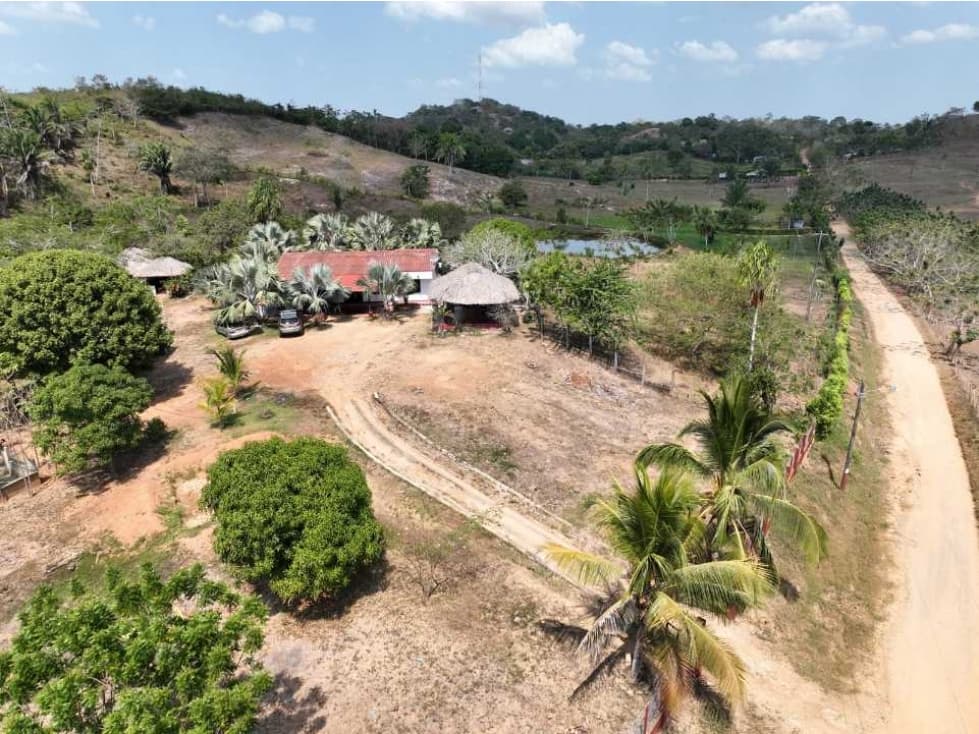 CASA FINCA EN VENTA EN CIÉNAGA DE ORO CÓRDOBA - 1