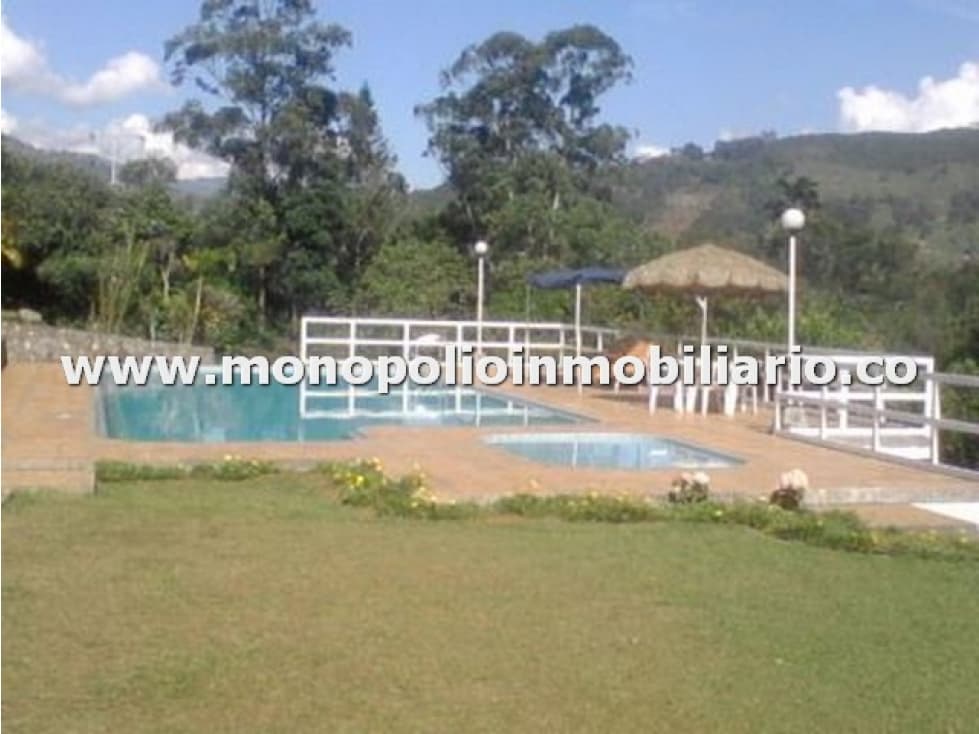 CASA FINCA EN VENTA - SECTOR LA VETA, COPACABANA COD: 22872 - 1