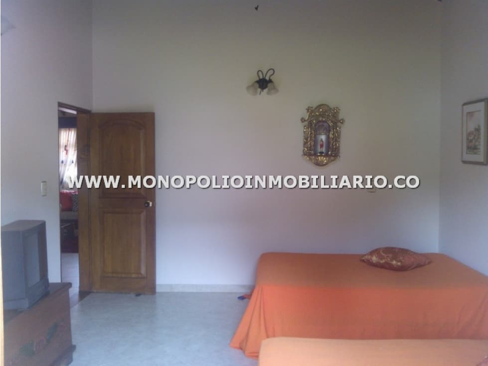 CASA FINCA EN VENTA - SECTOR LA VETA, COPACABANA COD: 22490 - 1