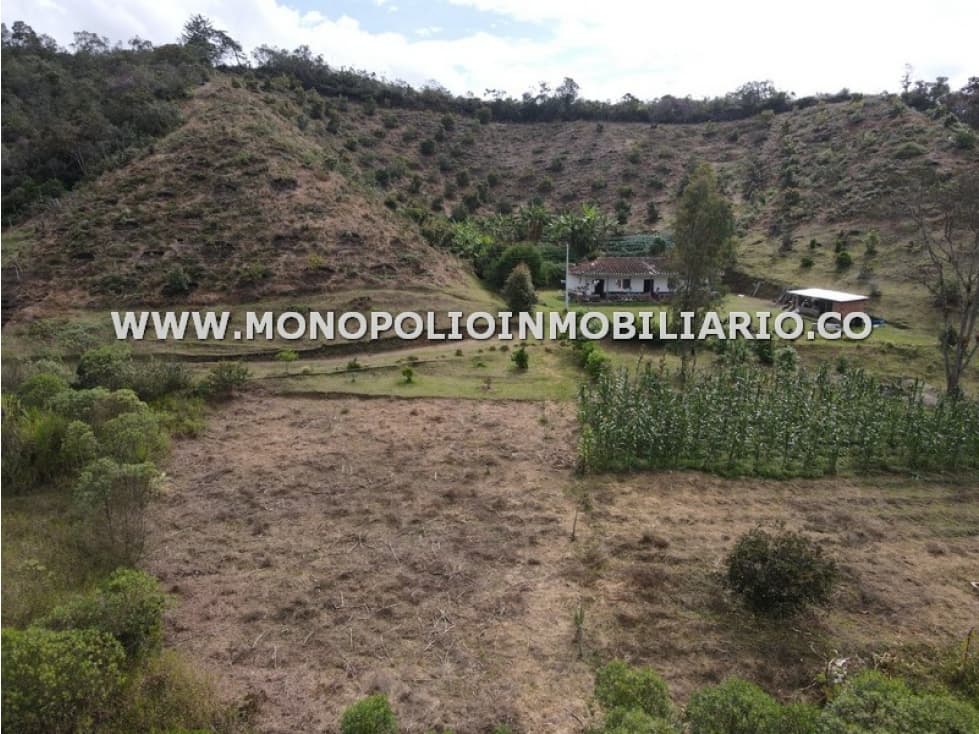 CASA FINCA EN VENTA, SECTOR OVEJAS, GUARNE COD: 22415 - 1