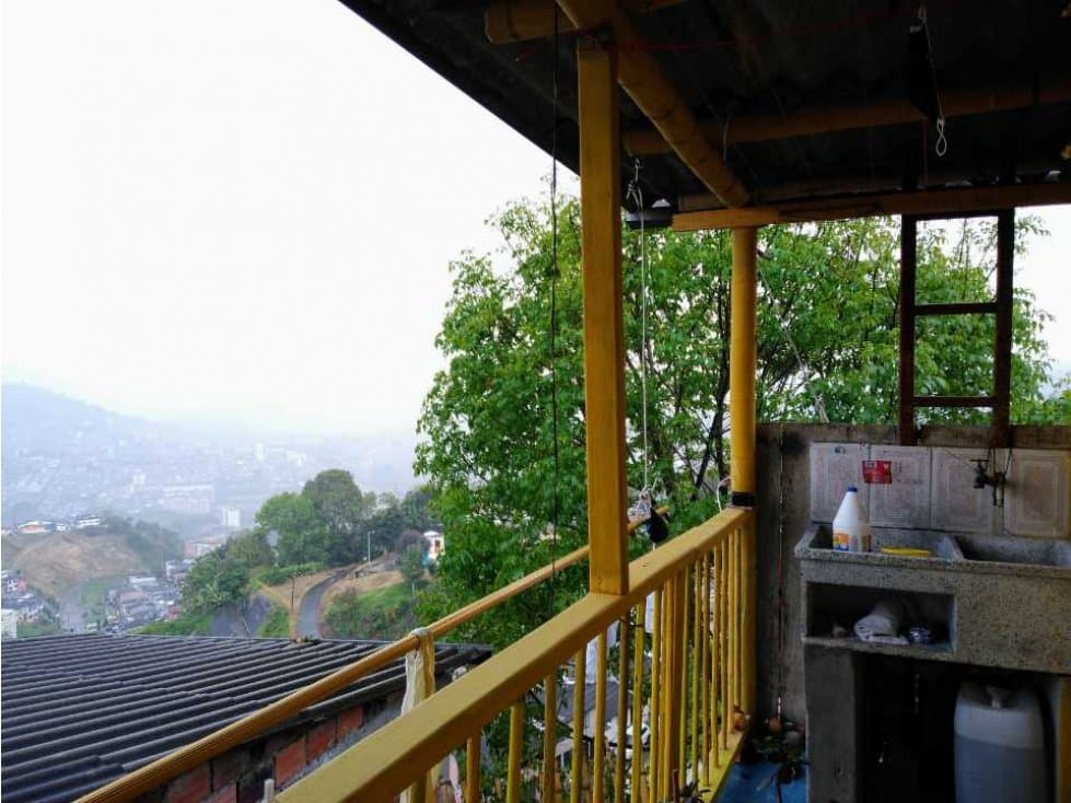 Casa Lote Con Renta Barrio Colombia Manizales - 1