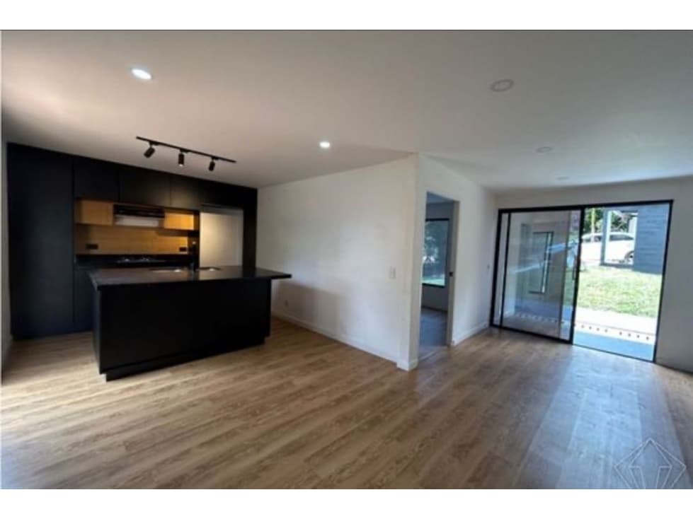 Casa en Arriendo en Llanogrande - 1