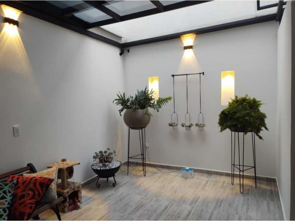 Casa para la venta Urbanización Cerrada - 1