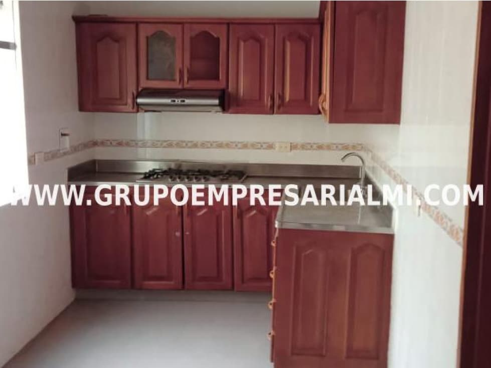 CASA PARA VIVIENDA O COMERCIO EN ARRIENDO - LAURELES COD: 27887 - 1