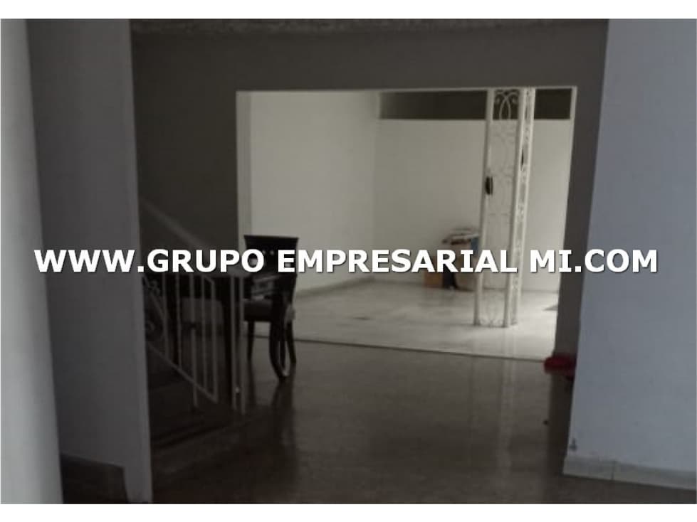 CASA UNIFAMILIAR EN ARRENDAMIENTO - SECTOR LAURELES COD: 26248 - 1