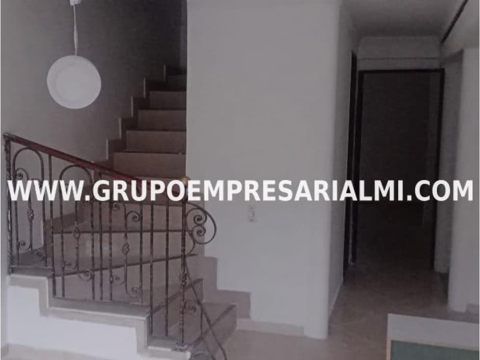 CASA UNIFAMILIAR EN ARRENDAMIENTO - SECTOR PILARICA, COD: 27503 - 1