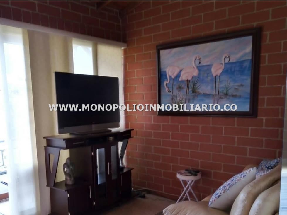 CASA UNIFAMILIAR EN VENTA - SECTOR SURAMERICA, LA ESTRELLA COD: 23955 - 1