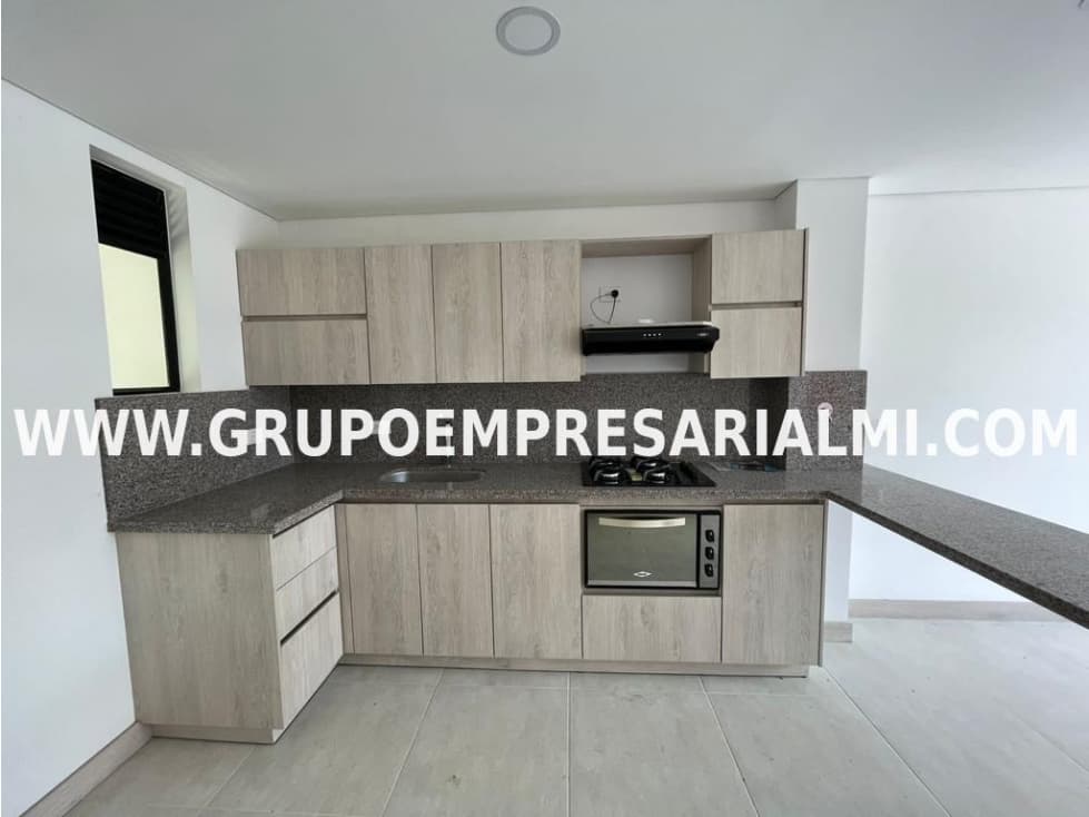 CASA UNIFAMILIAR EN VENTA - SECTOR LA CORUÑA, LA CEJA COD: 27342 - 1