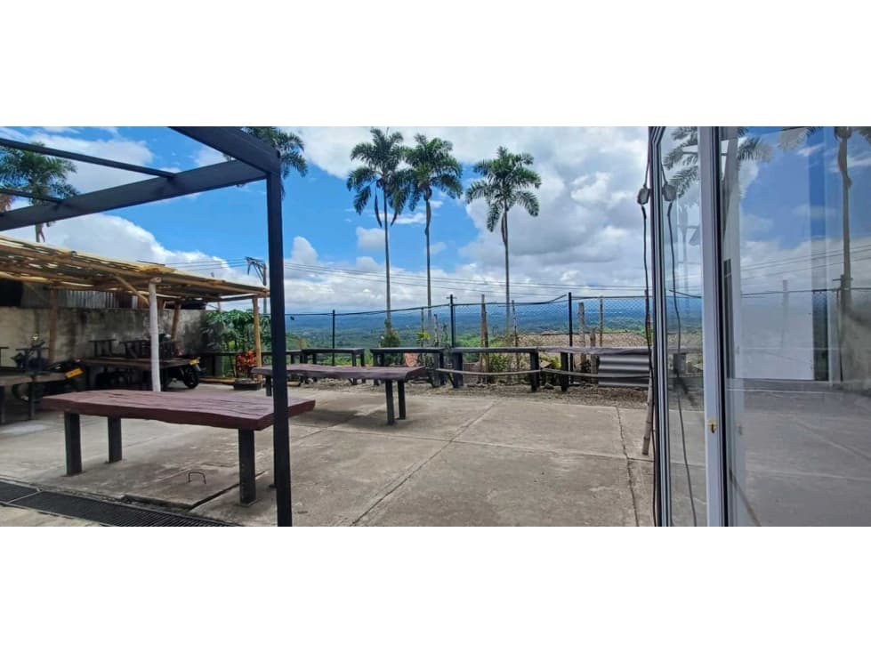 Centro Comercial Para La Venta en PuebloTapao - 1