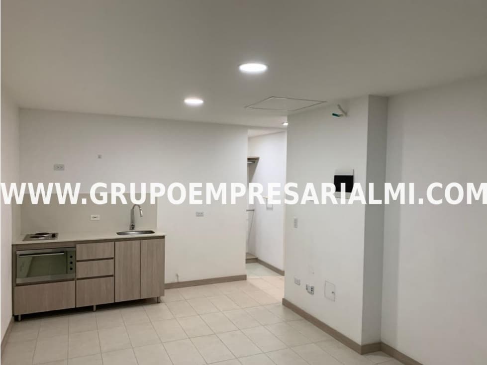 CÓMODA OFICINA EN ARRIENDO - SECTOR LA FLORESTA COD: 33556 - 1