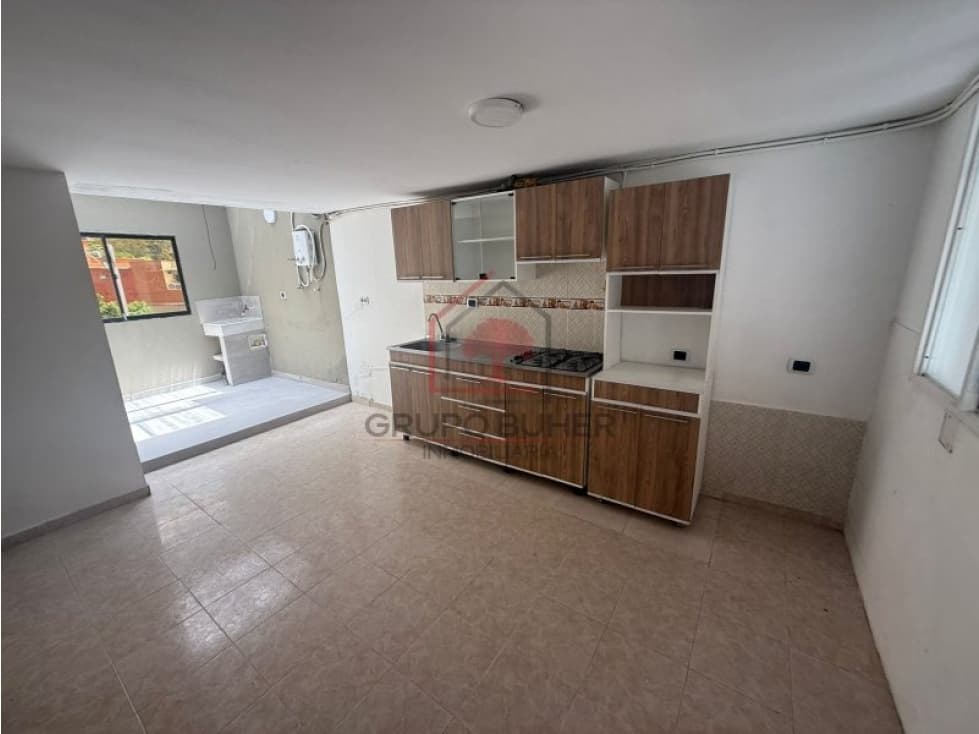 COD: 3747 -- Casa En Arriendo - Playa Rica, Itagüí - 1