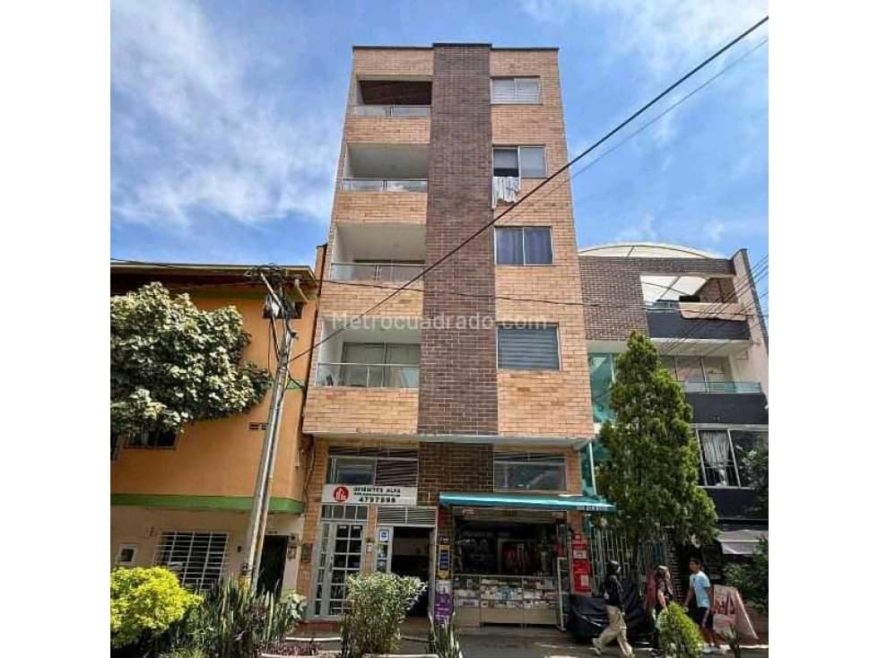 Edificio de Apartamentos para la Venta en Medellín - 1