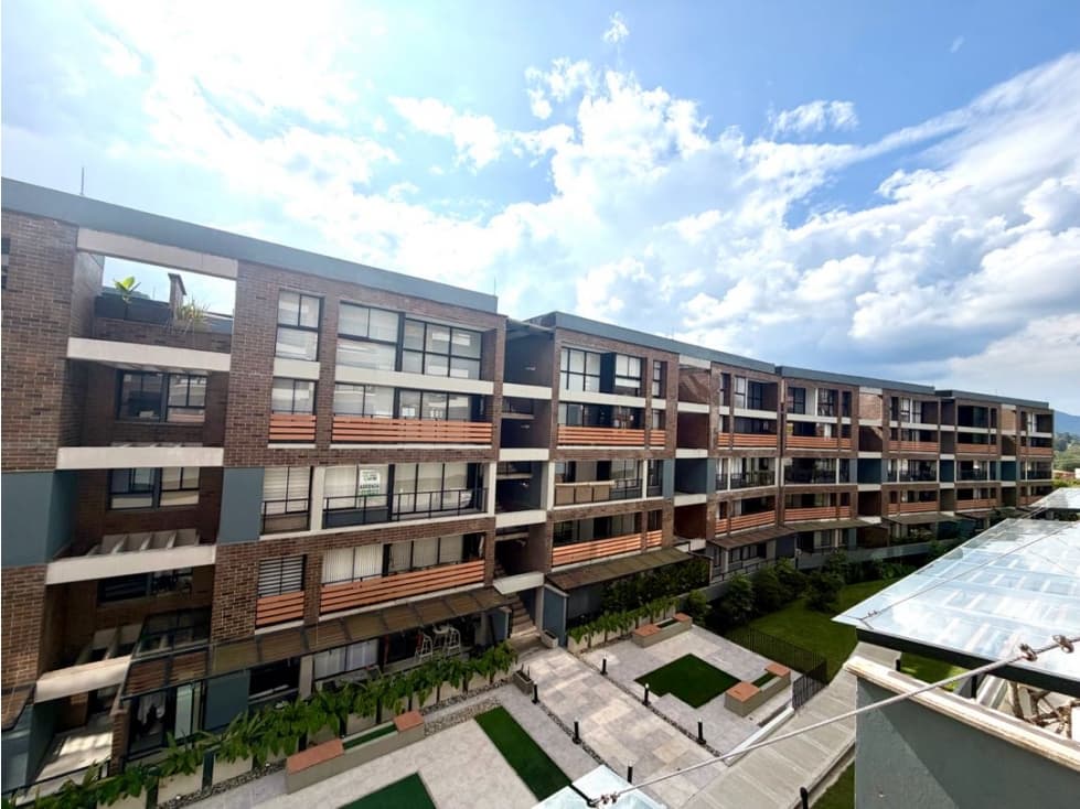 El Retiro 65m² + 17m² terraza, 2H/2B en unidad completa | ¡Nuevo! - 1