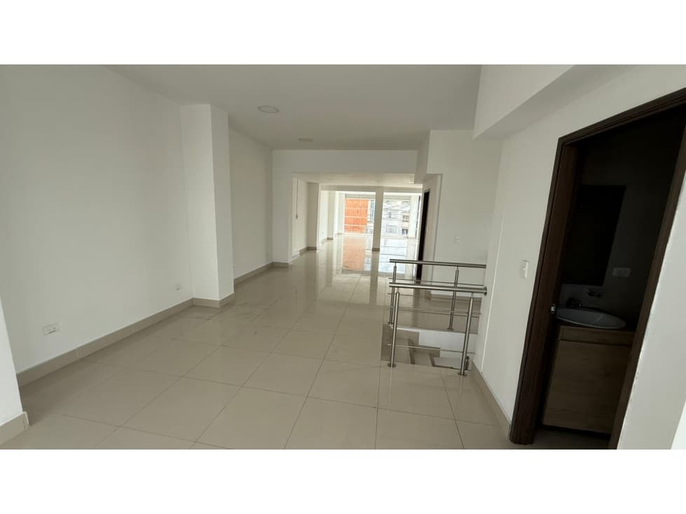 EN RENTA LOCAL COMERCIAL SECTOR 30 DE AGOSTO - 1