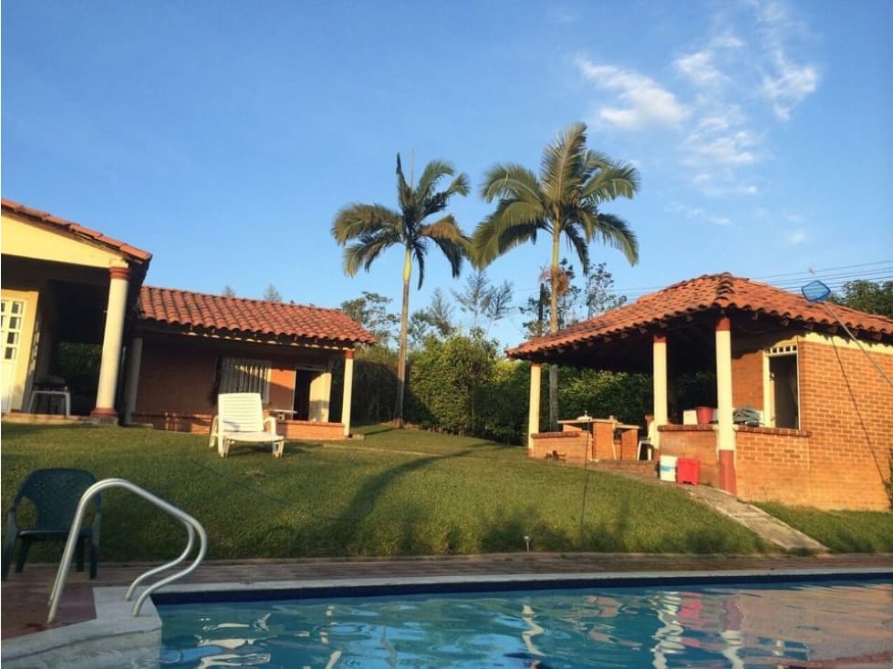 EN VENTA CABAÑA EN CONDOMINIO VÍA LA VIRGINIA-VITERBO - 1