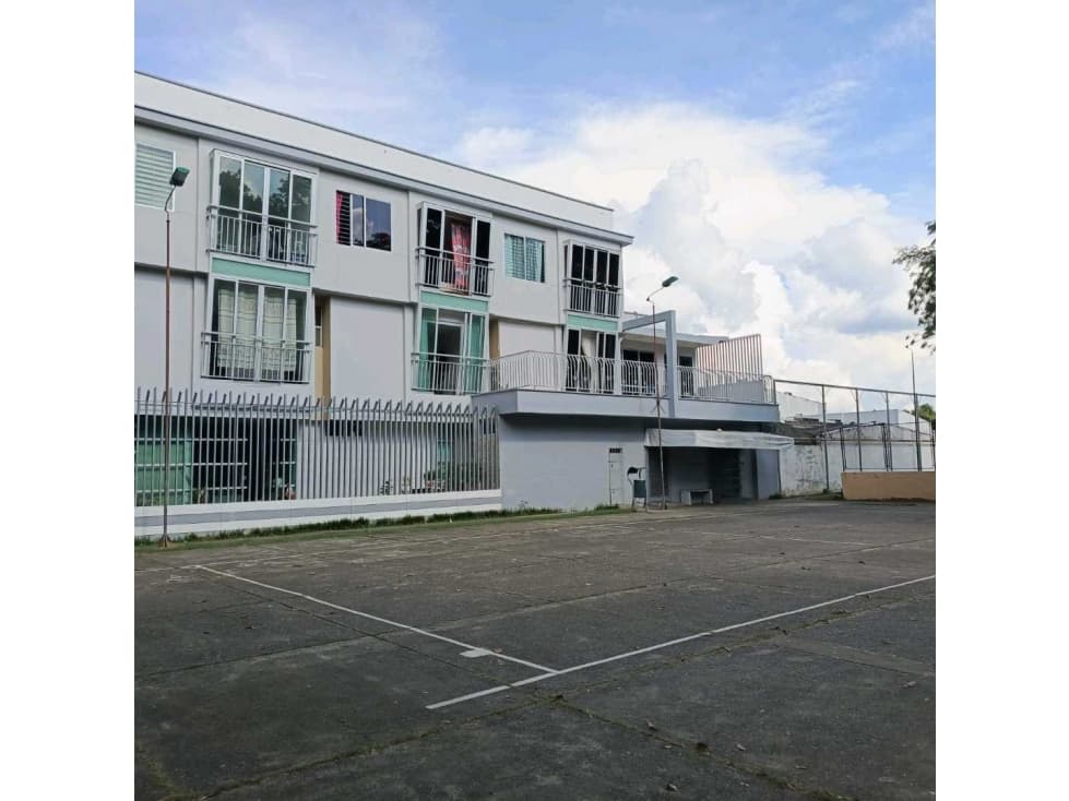 EN VENTA EDIFICIO EN EL BARRIO PASATIEMPO EN MONTERIA - 1