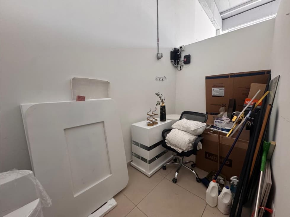 EN VENTA LOCAL EN SECTOR VALHER DOSQUEBRADAS - 1