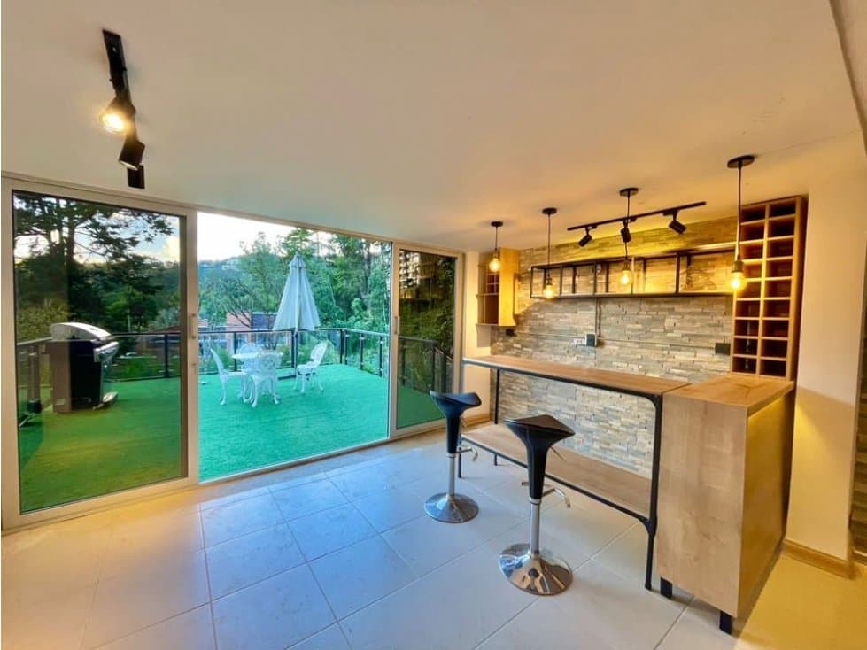 Amoblado Espectacular Casa Campestre Sector la Calera-Poblado-Medellin - 1