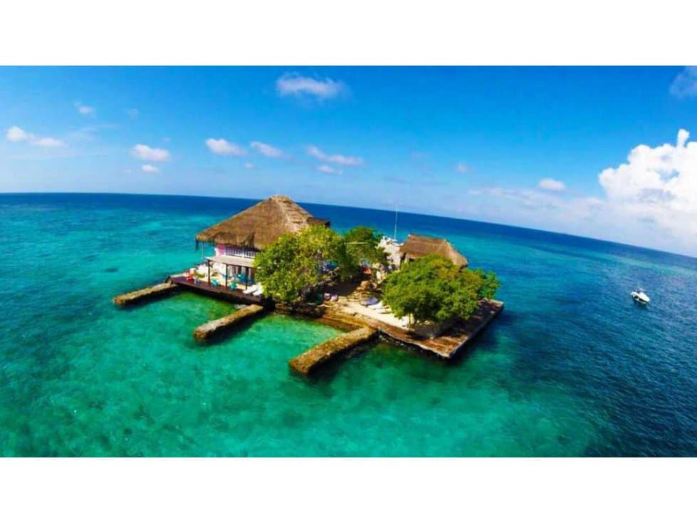 ESPECTACULAR CASA DE PLAYA EN ARRIENDO POR DIAS ISLA EN EL MAR CARIBE - 1