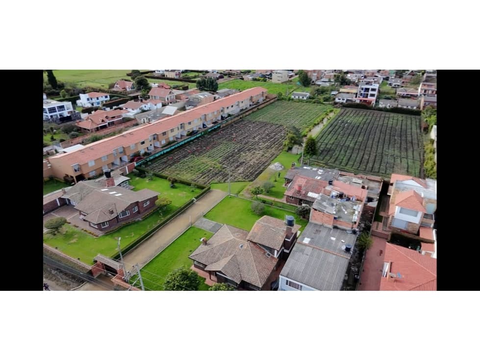 Espectacular lote comercial en Cajica - 1