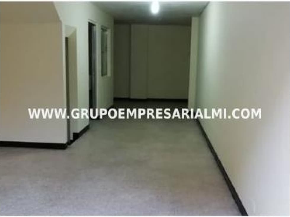 LOCAL EN ARRIENDO - SECTOR CENTRO DE MEDELLIN COD: 20047 - 1