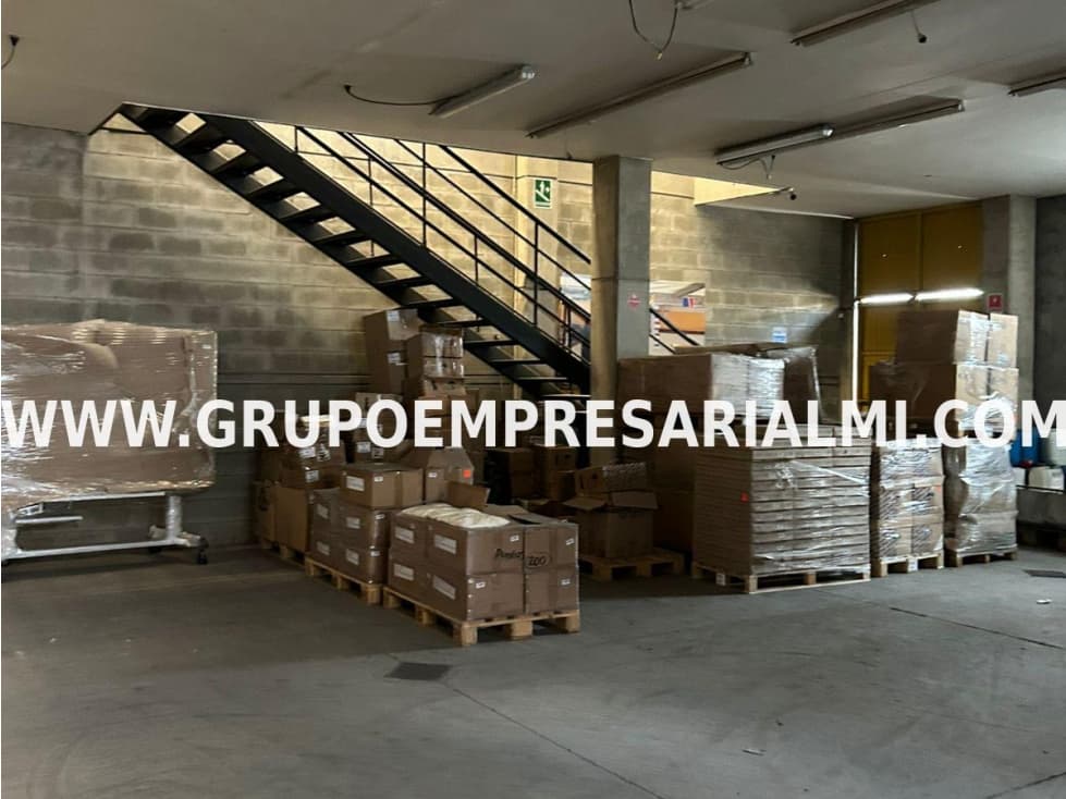 FABULOSA BODEGA EN ARRIENDO - SECTOR ANCÓN SUR COD: 32579 - 1