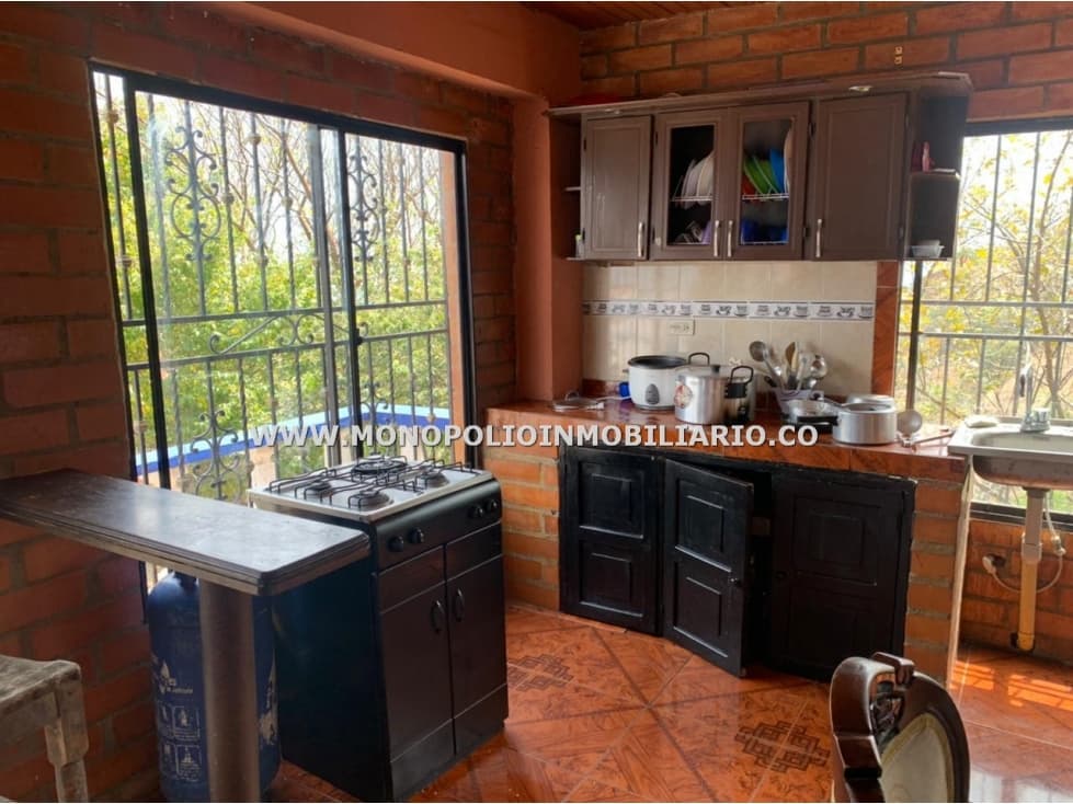 FINCA AMOBLADA EN ARRIENDO - SECTOR SANTA FE DE ANTIOQUIA COD: 23064 - 1