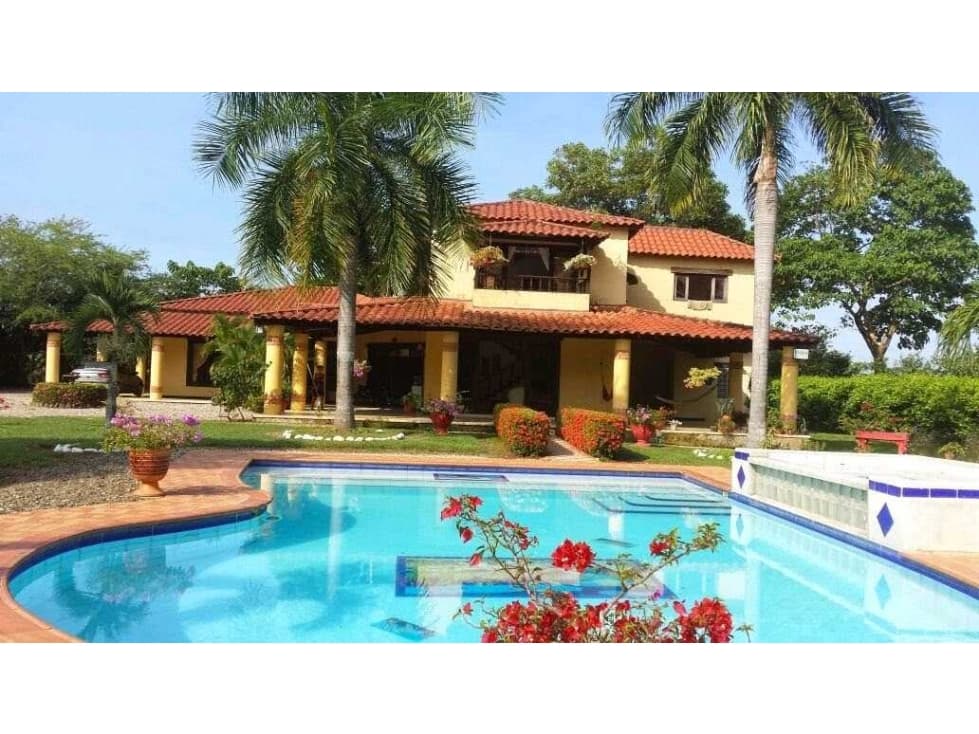 Finca Campestre Montelibano Córdoba 3800 m² - 1