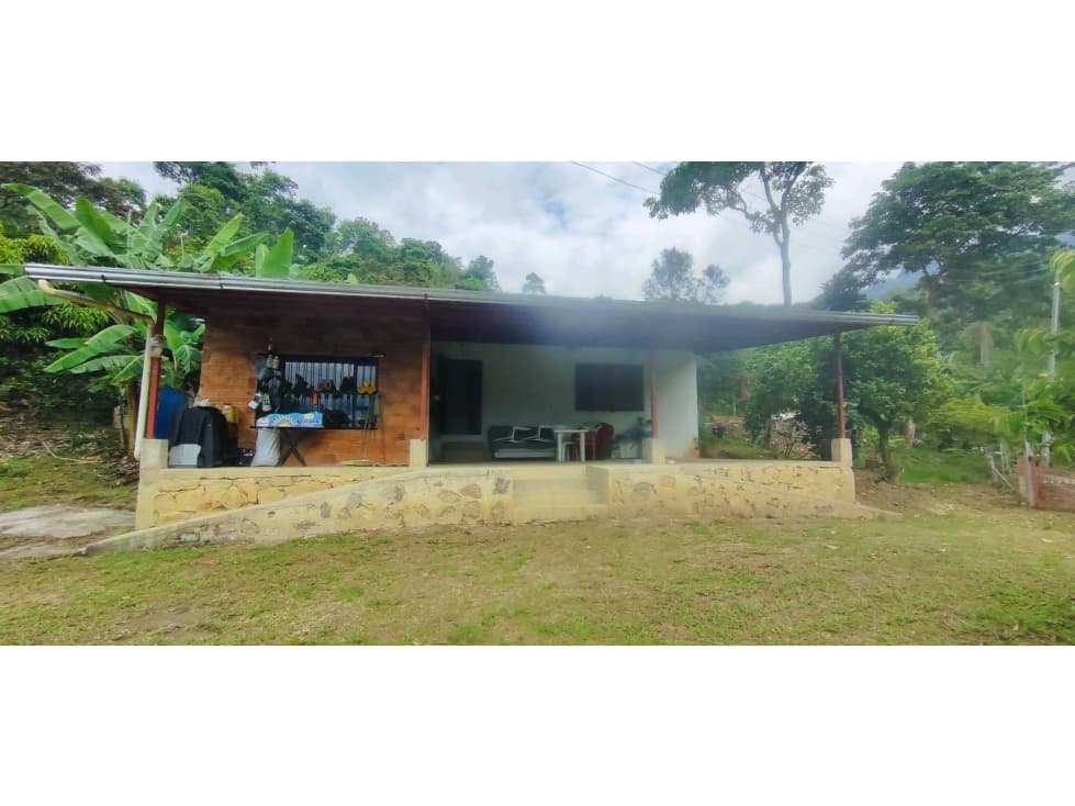 Finca de 4500 M2 en 320 mill en Tena Cund - 1