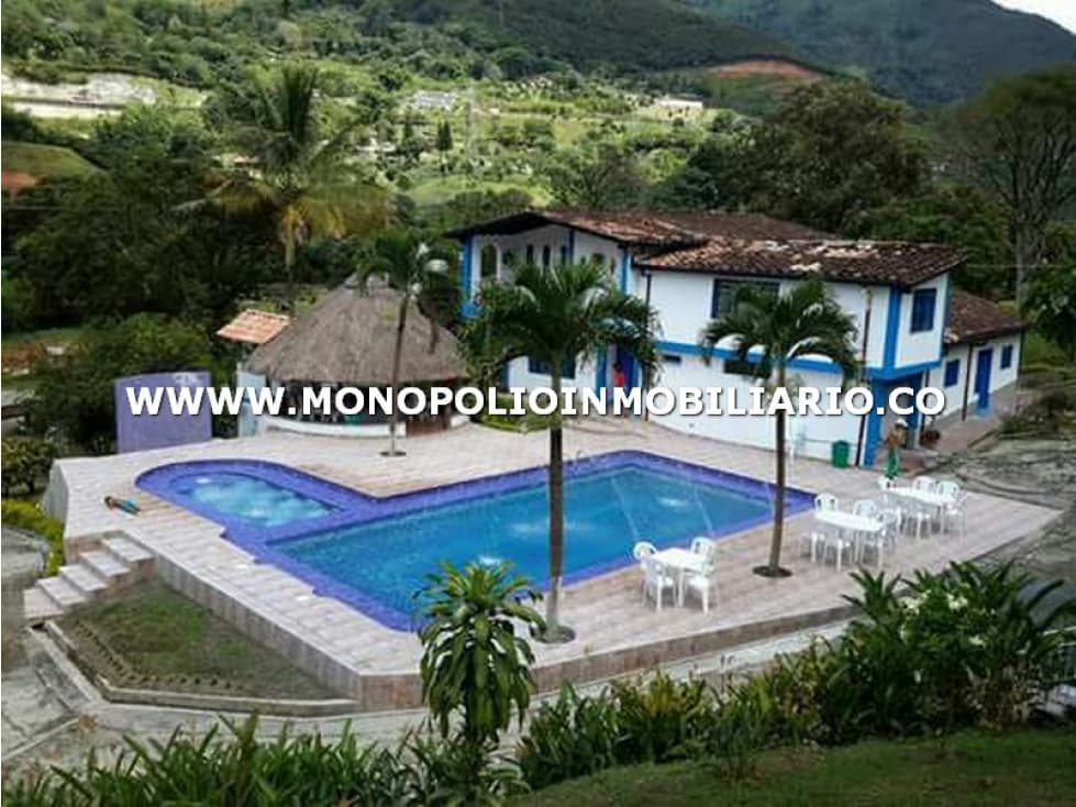 FINCA DE RECREO AMOBLADA EN ARRIENDO - SECTOR BARBOSA COD: 25810 - 1
