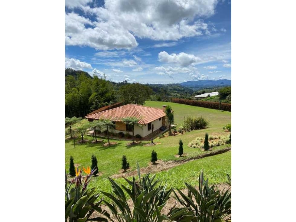 Finca en la Via al Peñol Marinilla en venta 7 Hectáreas - 1