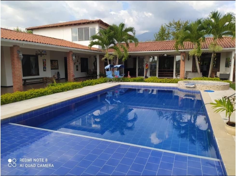 Finca en parcelación cerrada en venta Santa Elena El Cerrito Valle - 1