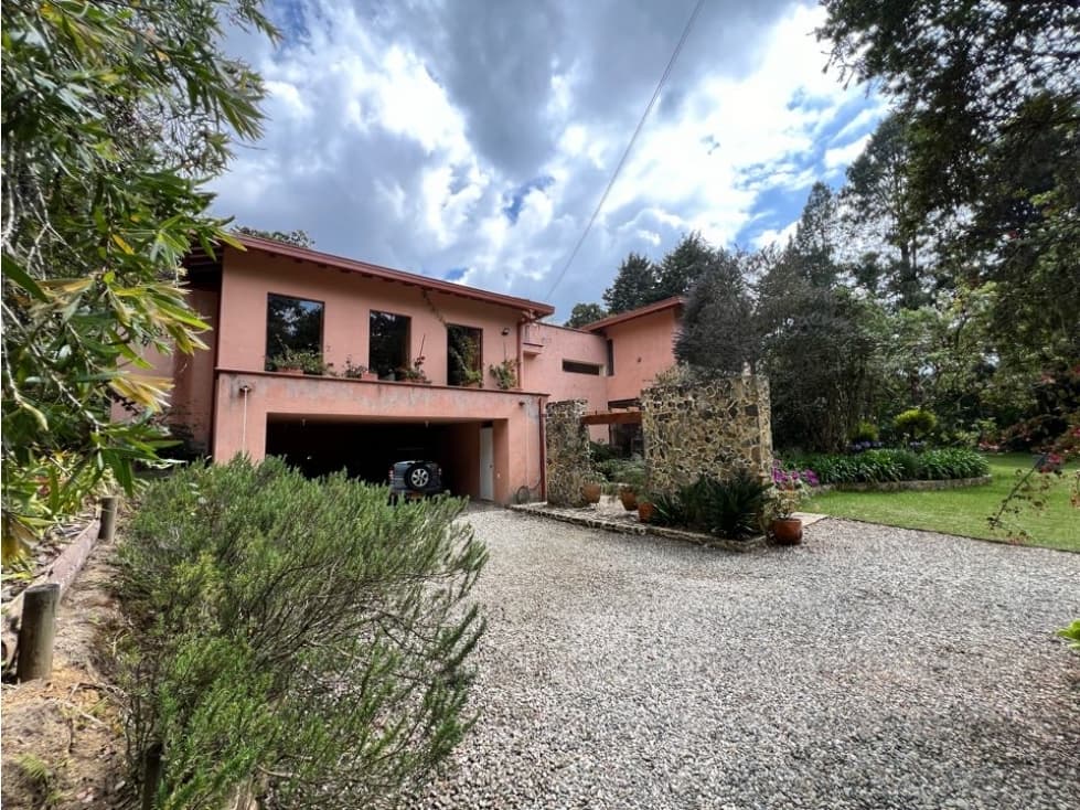 Venta de Finca en Santa Elena sector vereda el Plan - 1