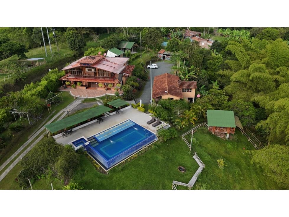 Finca hotel en venta Alcalá valle - 1