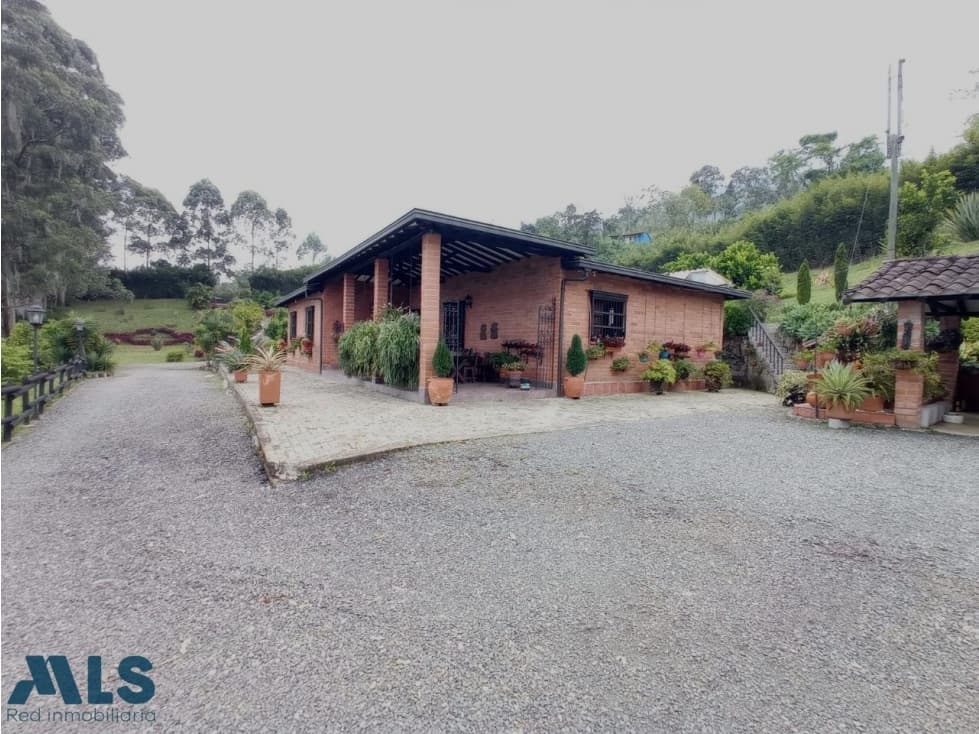 Finca recreativa en La Estrella(MLS#255248) - 1