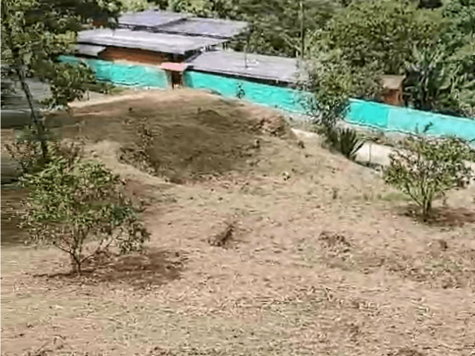 GRANDIOSO LOTE EN VENTA - SECTOR GUATAPE COD: 29132 - 1