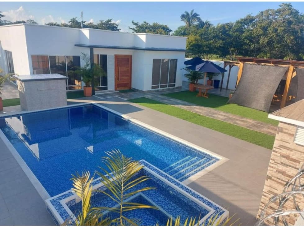 HERMOSA CASA CAMPESTRE AMOBLADA YOPAL, CASANARE - 1