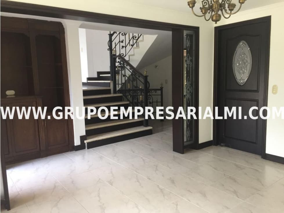 HERMOSA CASA EN ARRIENDO - SECTOR SAN JOSE COD: 30612 - 1