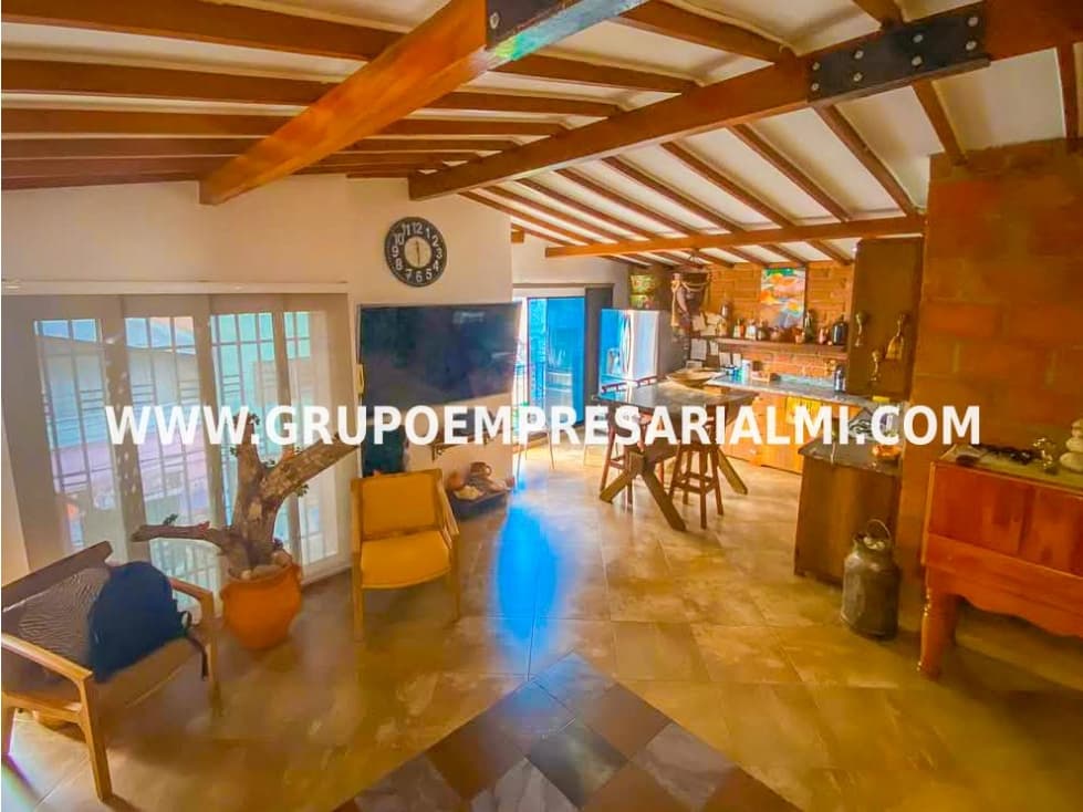 HERMOSA CASA EN ARRIENDO - SECTOR PÉREZ COD: 31562 - 1