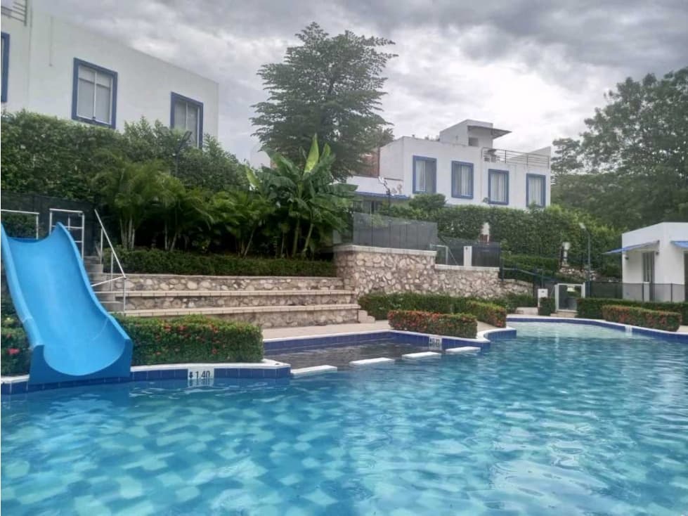 Hermosa Casa En carmen de apicala Tolima - 1