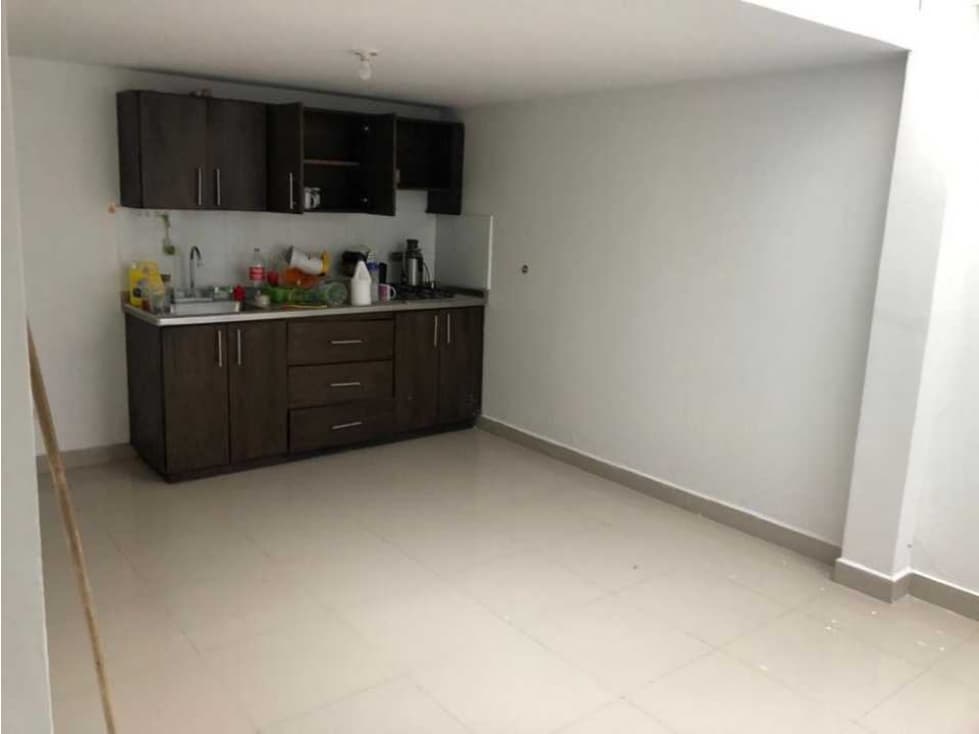 HERMOSA CASA UNIFAMILIAR DE DOS (2) PLANTAS EN VENTA - CARMEN DE VIB. - 1