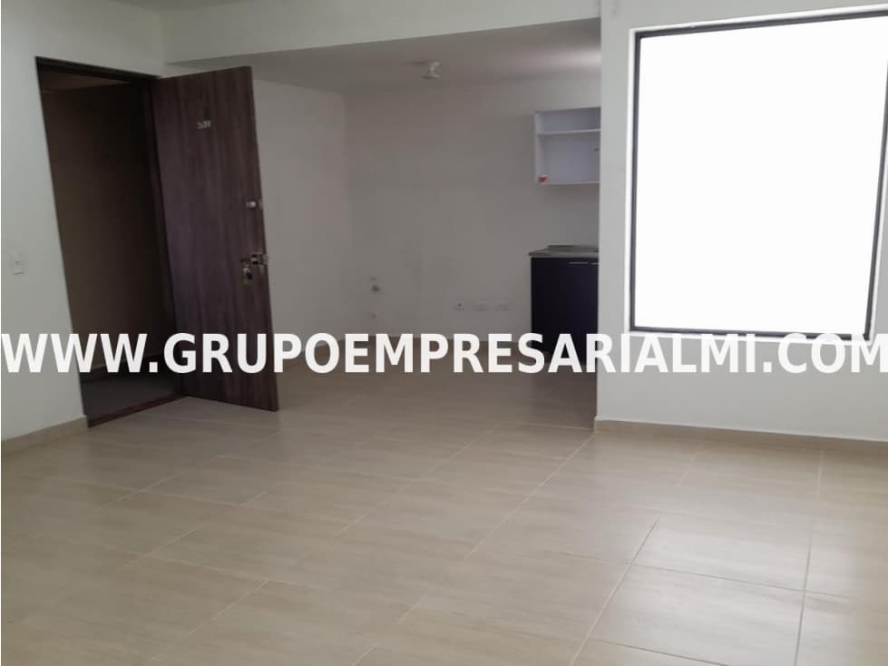 HERMOSA OFICINA EN ARRIENDO - SECTOR ZONA CENTRO RIONEGRO COD: 29554 - 1