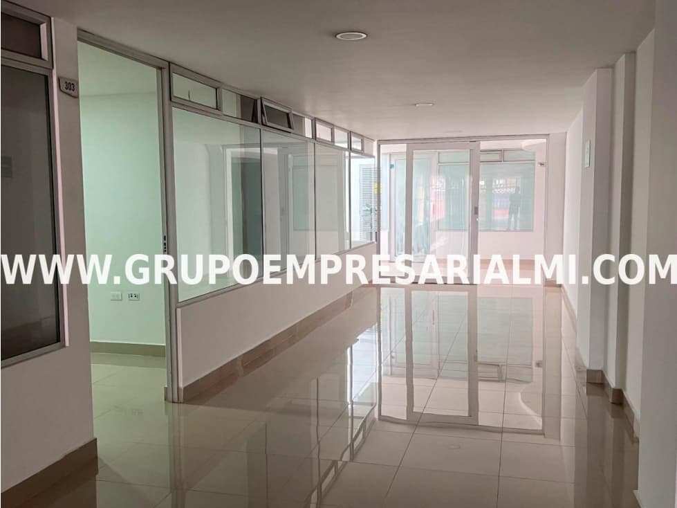 HERMOSA OFICINA EN VENTA - SECTOR LOS ALCÁZARES COD: 32491 - 1
