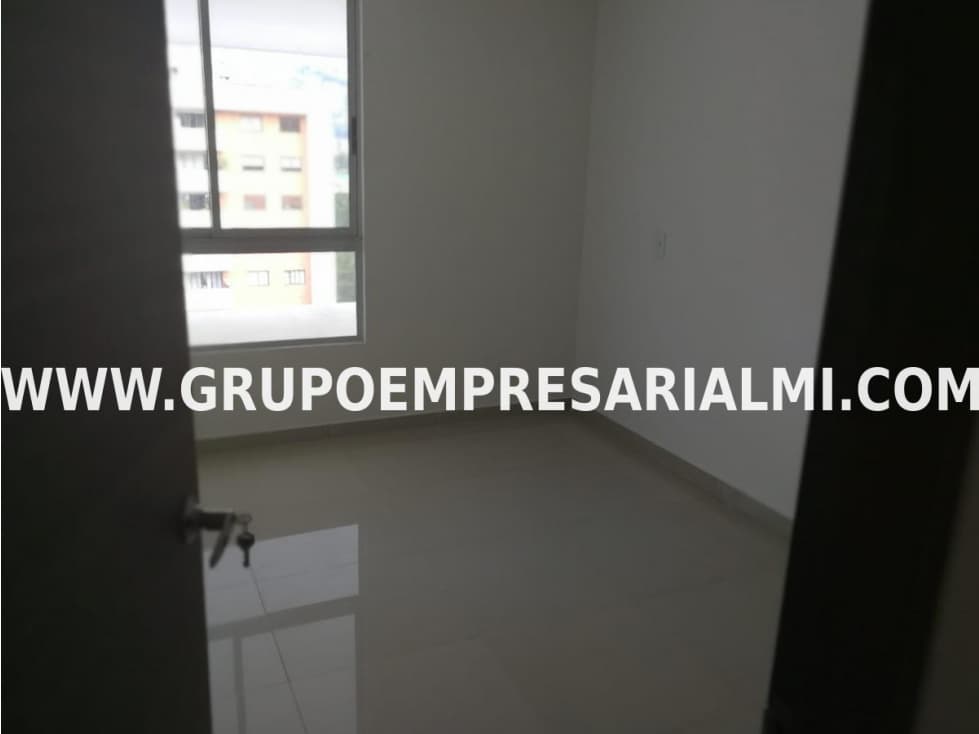 HERMOSO APARTAMENTO EN ARRIENDO - SECTOR CONQUISTADORES COD: 33509 - 1