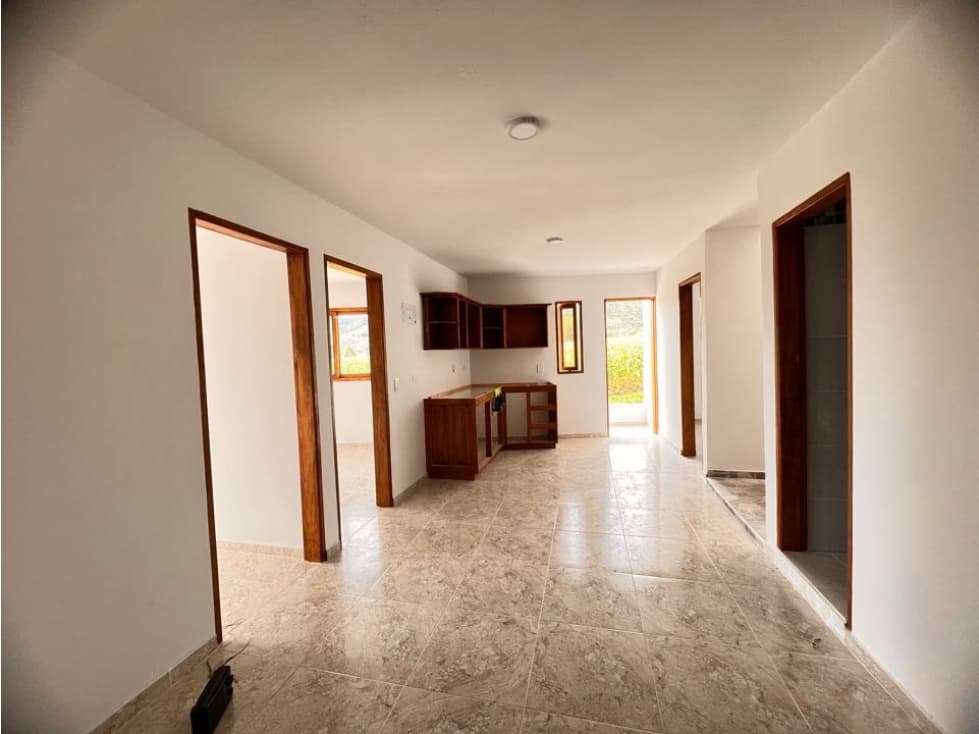 HERMOSO APARTAMENTO MEDIANERO EN TERCER PISO EN VENTA - EL CARMEN VIB. - 1