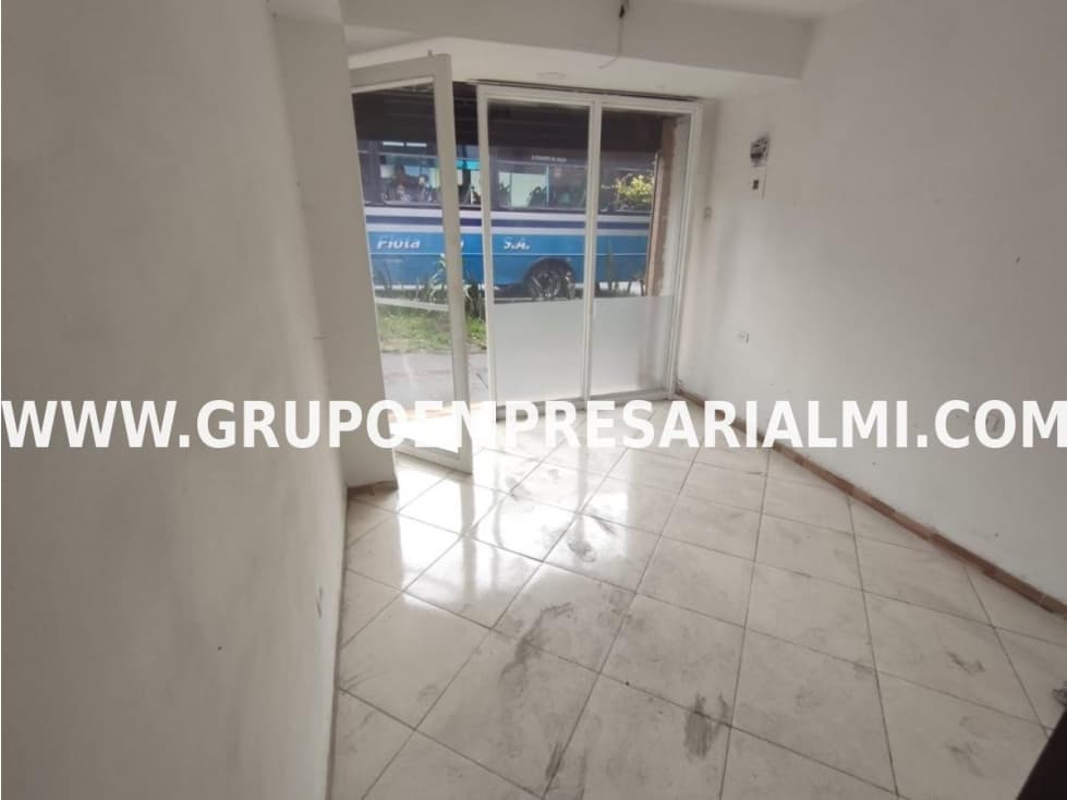 HERMOSO LOCAL EN ARRIENDO - SECTOR LA CANDELARIA COD: 29680 - 1